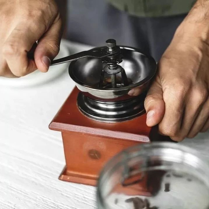 選擇手搖磨豆機的五個理由，手磨究竟有什么好？