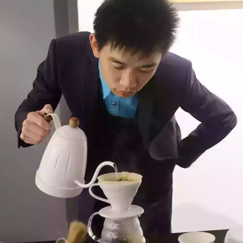 咖啡有種魔力，將愛生活的人聚一起
