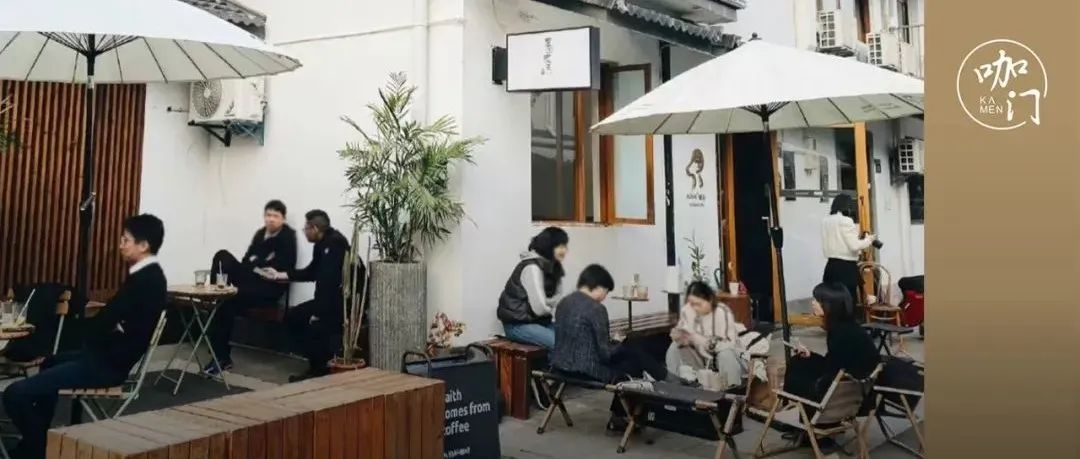 復購率 %，顧客追著開店，這家咖啡館把“社區(qū)生意”做大了