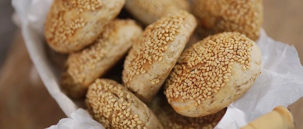 我做的麻醬小燒餅有多好吃？視頻版來了！