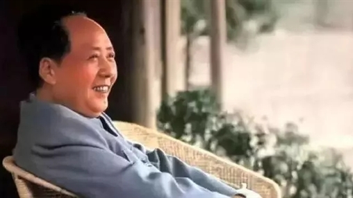 紀(jì)念毛澤東同志誕辰126周年！致敬一代偉人！